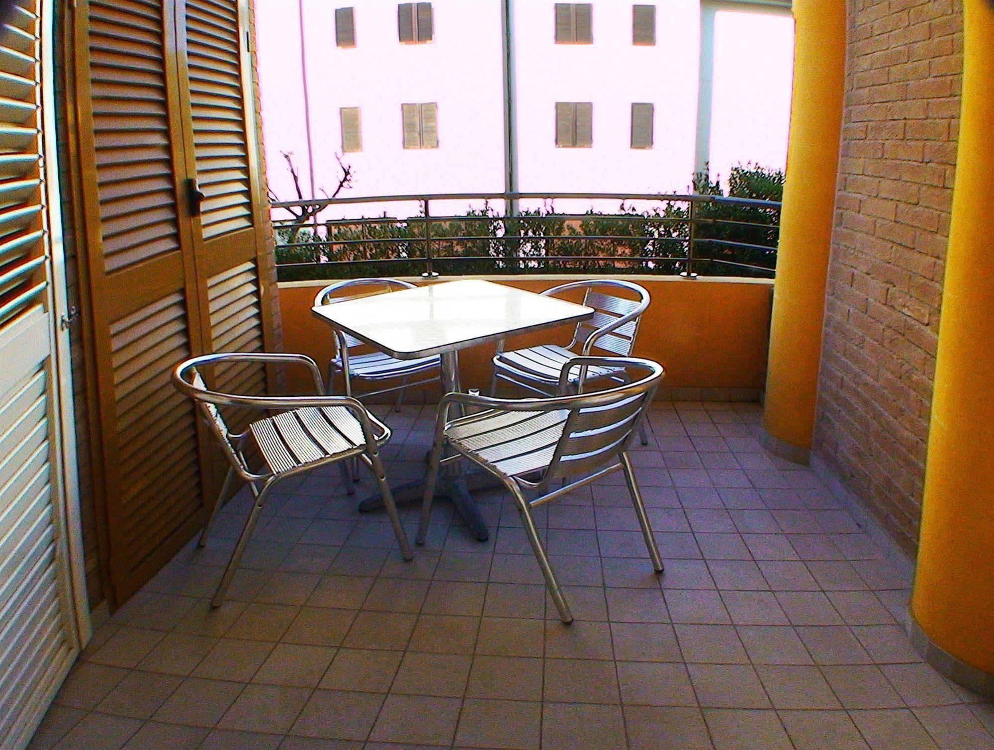Hotel Residence Il Conero 2 Numana Exterior foto